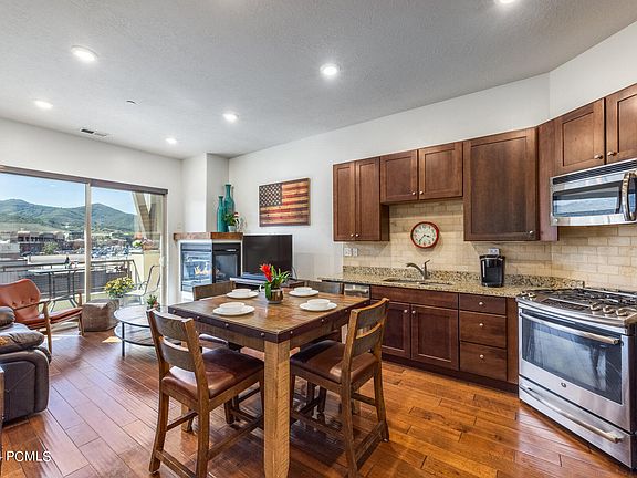 2nd image of 6169 Park Ln S #14