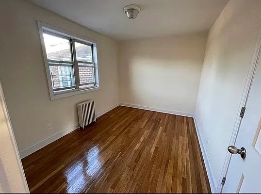 Rented by Queens Apartments Realty LLC | media 7