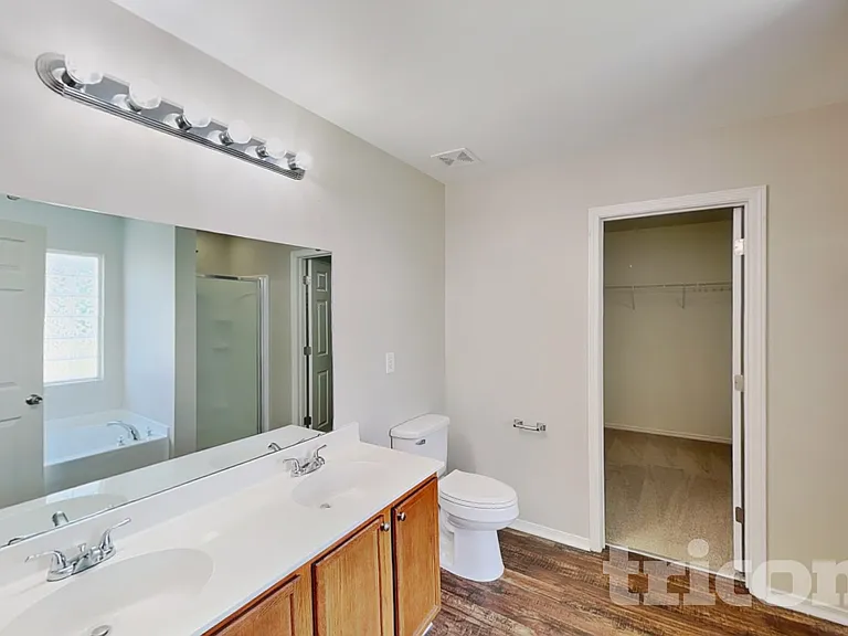 4003 Larkhaven Village Dr — Photo 9