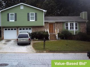 1282 Autumn Hill Ln, Stone Mountain, GA 30083