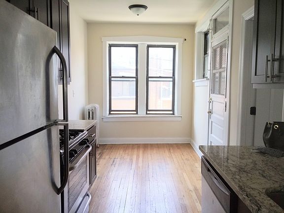 5th image of 1469 W Carmen Ave #1471-2S