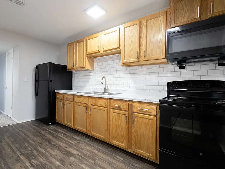 Fountainview Apartments — Photo 8