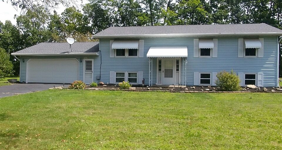 1st image of 160 S Colonial Dr
