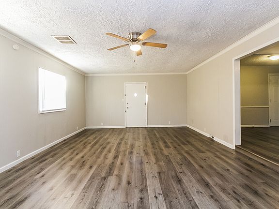 4th image of 3260 Wellington Ave