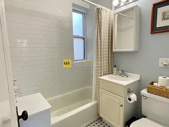 4th image of 85 Park Dr APT 14
