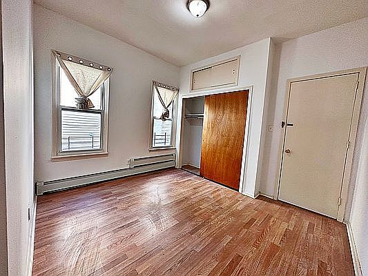 4th image of 70 Bay 22 St Floor 1