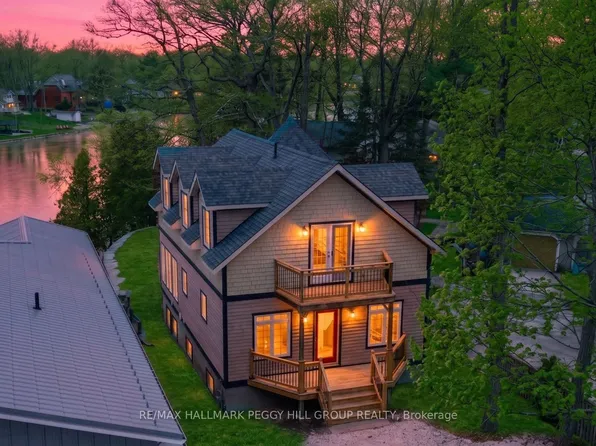 2026 River Rd W, Wasaga Beach, ON L9Z 2W1