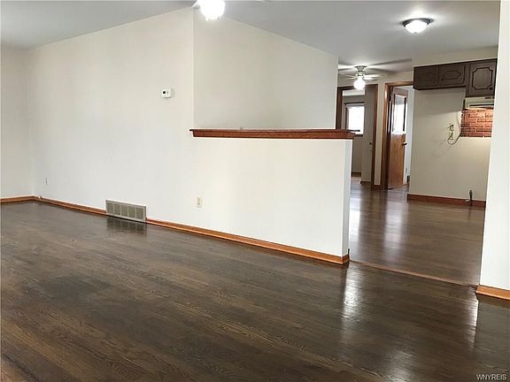 3rd image of 51 Dennis Ln