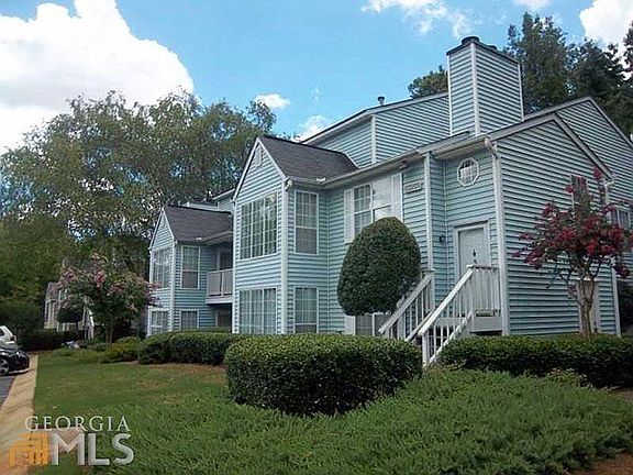2nd image of 205 Glenleaf Dr