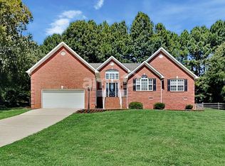 122 Tanager Ln, Mooresville, NC 28117