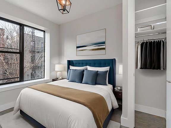 4th image of 484 Harman St APT 2L