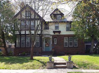 1555 N Genesee Dr, Lansing, MI 48915