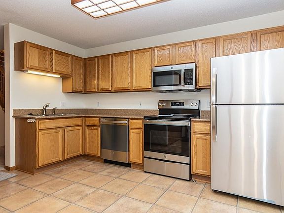 2nd image of 15884 Flute Way #259