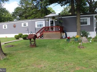 5 Pine Ter, Quakertown, PA 18951