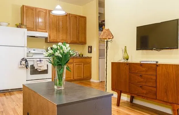 Rented by The Agency | media 2