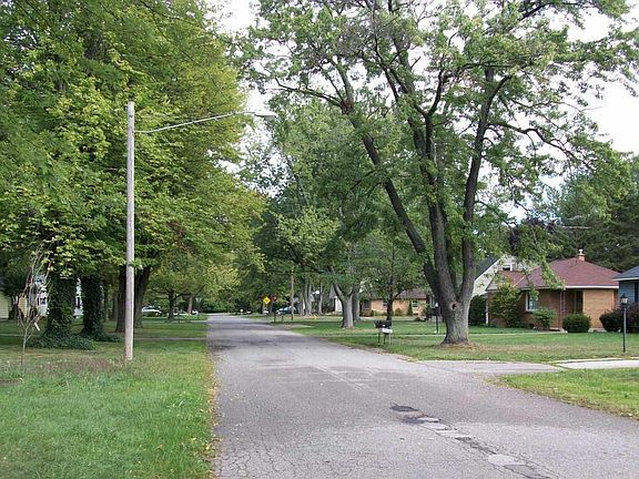 3rd image of 164 Glendale Ave