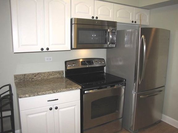 5th image of 612 Bryn Mawr Ct #612