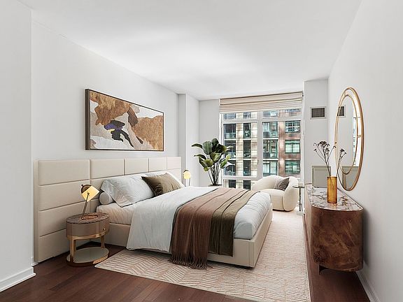 5th image of 207 E 57th St APT 5C