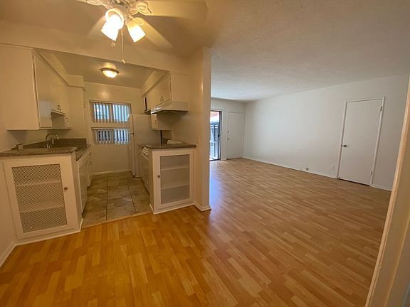 2nd image of 3414 Keystone Ave APT 4