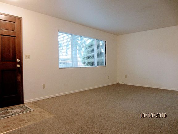 4th image of 3503 204th St SW APT 2