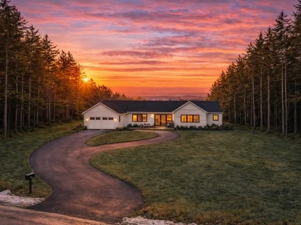 57 Whiteloaf Rd, Southampton, MA 01073