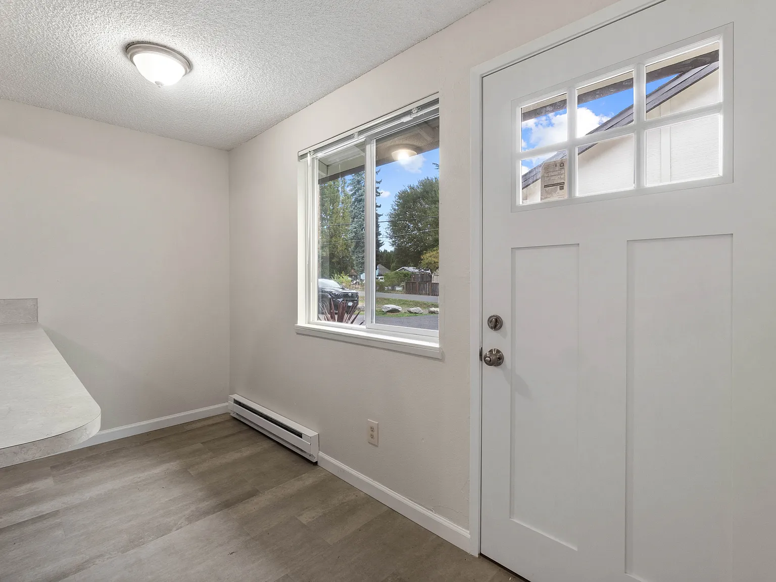 325 North 29th Avenue - A — Photo 3