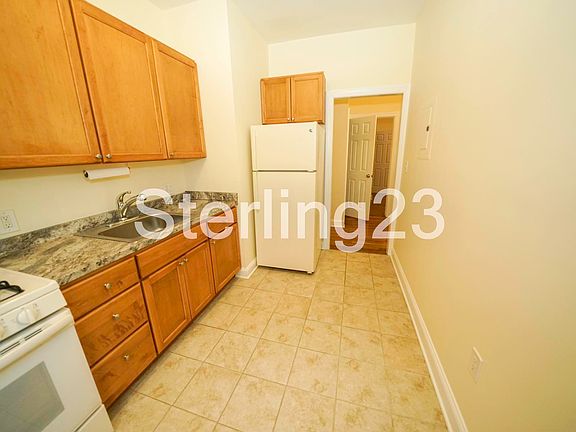 2nd image of 45-44 42nd St #1L