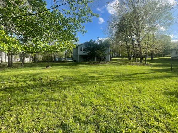 528 Crestmonte Dr