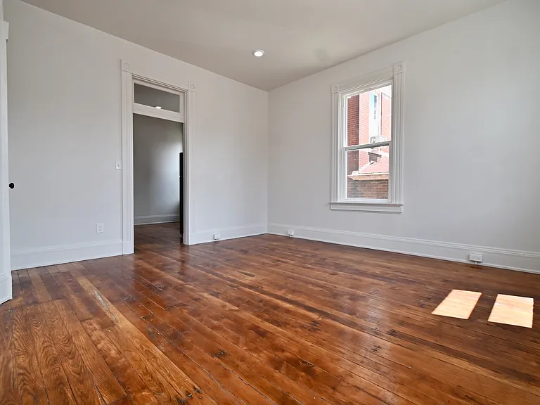 709 Columbia St #4 — Photo 13