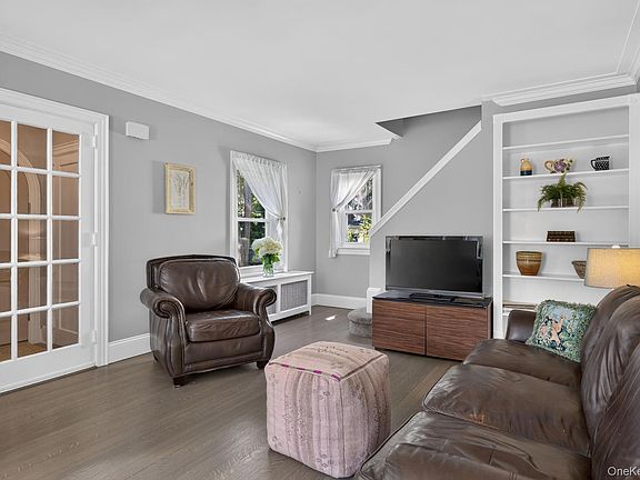 5th image of 55 Pershing Avenue