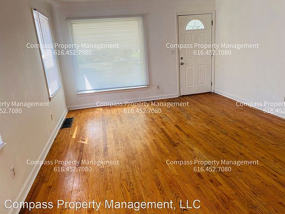 4th image of 1117 Veto St NW