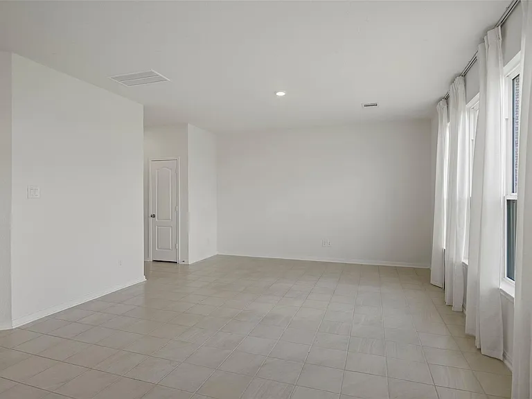 21111 Salton Sea Ln — Photo 5