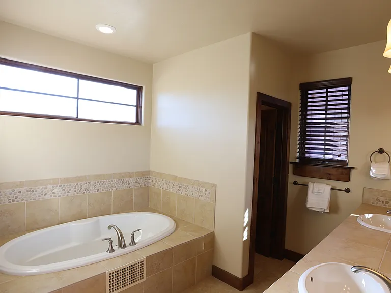 110 Lara Pl — Photo 14