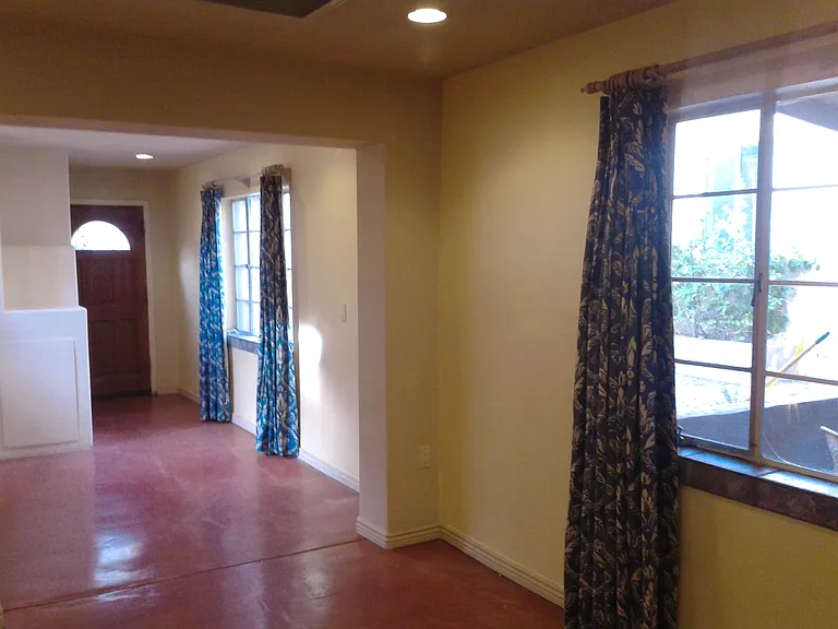 2634 E Exeter St #1 — Photo 4