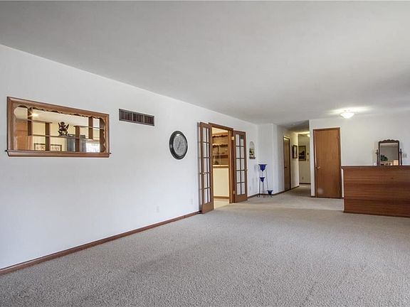 5th image of 7221 Hullwood Ave
