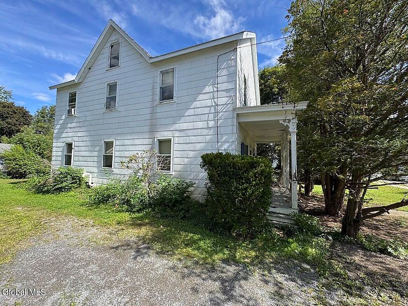 3rd image of 120 Main Street