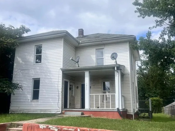 1821 Moorman Ave NW, Roanoke, VA 24017