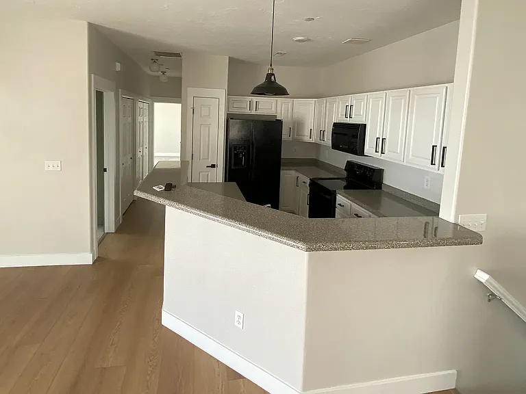 11448 S Oakmond Rd #1 — Photo 4