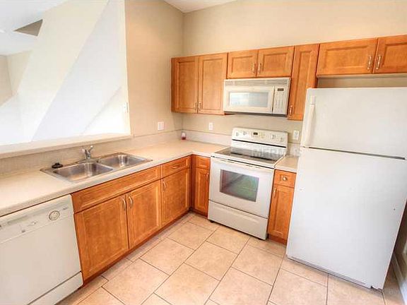 4th image of 11020 Winter Crest Dr
