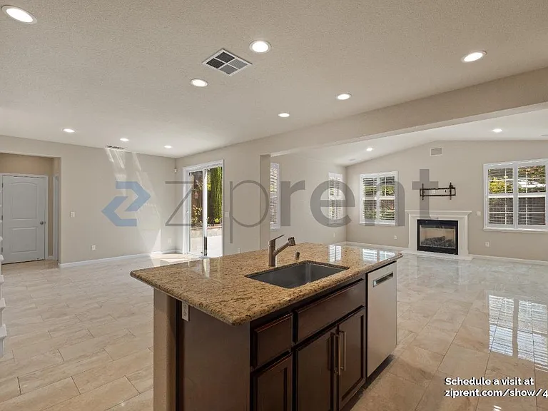 5023 Queensbury Way — Photo 16