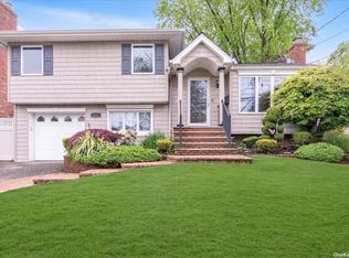 1554 Pea Pond Rd, Bellmore, NY 11710