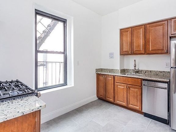 2nd image of 222 Seaman Ave APT D3