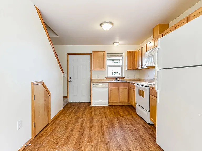 3343 Northwest Ave — Photo 8