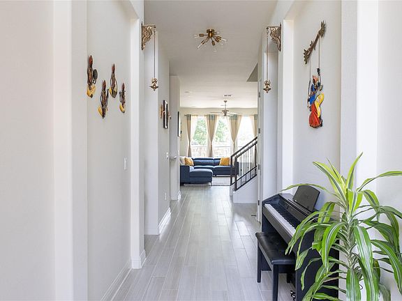 3rd image of 6701 Serlio Dr