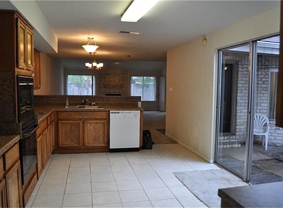 4th image of 6435 Briar Glade Dr