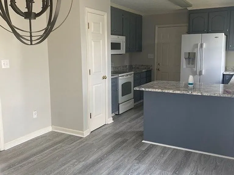 105 Labonte Dr — Photo 9