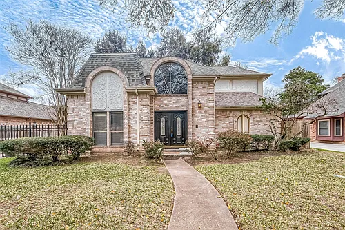 1015 Sugar Lakes Dr Photo 1