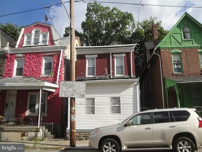 1st image of 24 E Meehan Ave