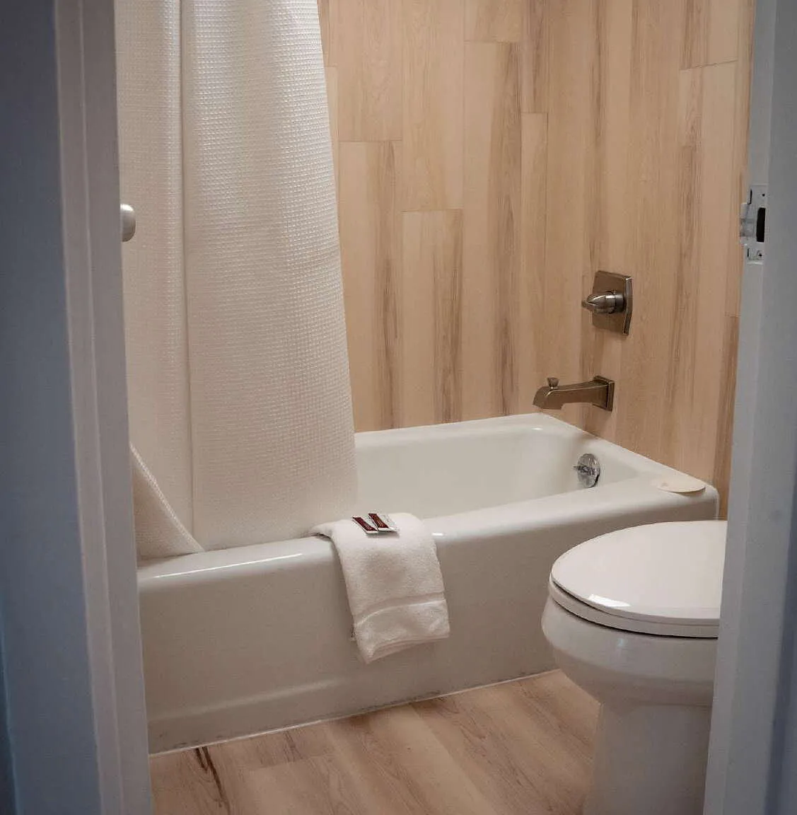 1 bed, 1.0 bath, 290 sqft, $1,675 — Photo 4