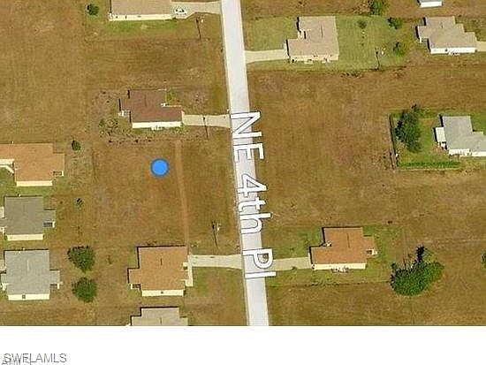 1st image of 1004 NE 4th Pl